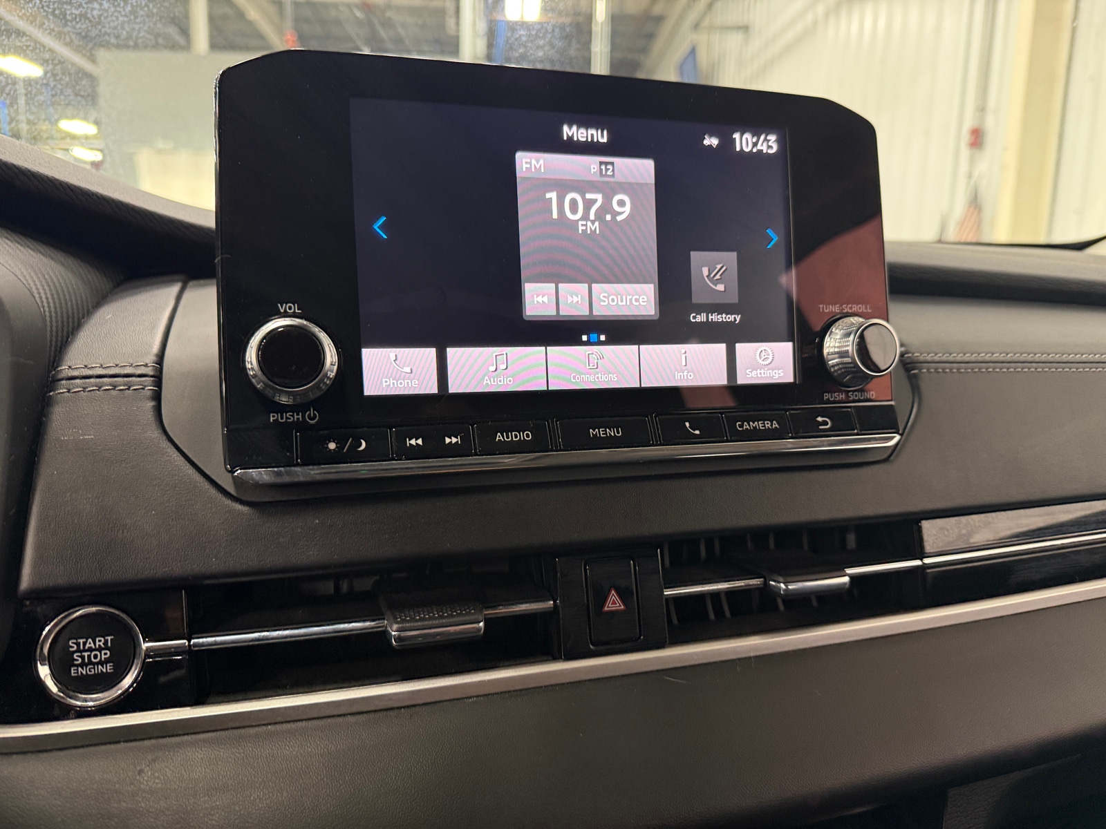 Thumbnail: 2022 Mitsubishi Outlander - 4