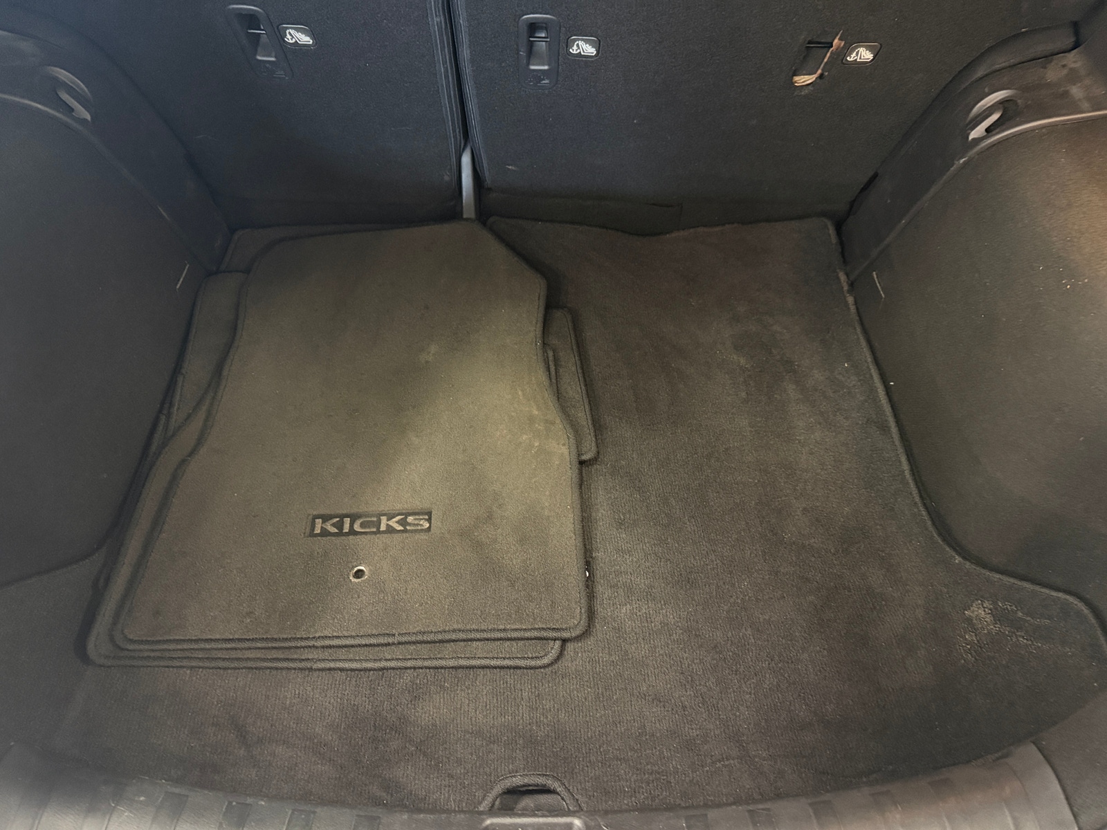 Thumbnail: 2024 Nissan Kicks - 7