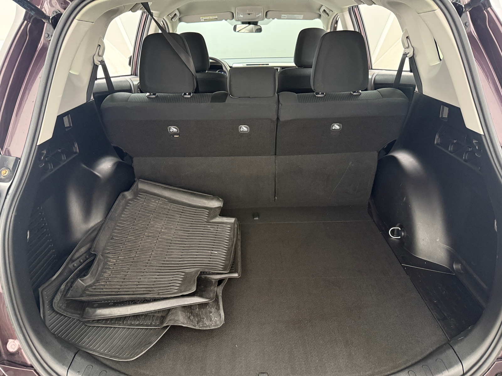 Thumbnail: 2018 Toyota RAV4 - 7