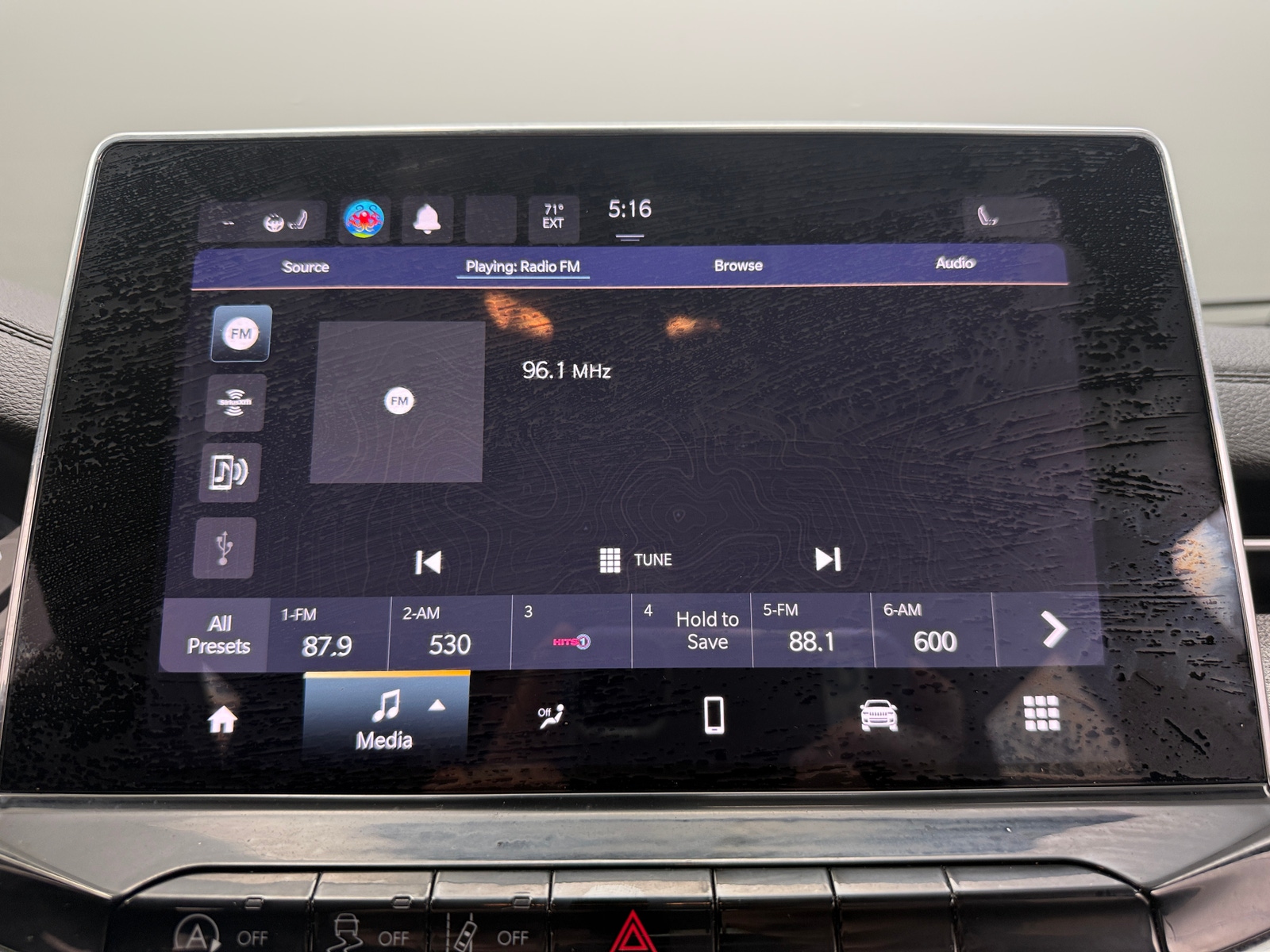 Thumbnail: 2022 Jeep Compass - 3