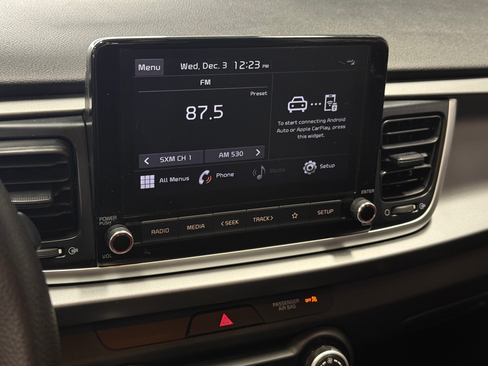 Thumbnail: 2021 Kia Rio - 4