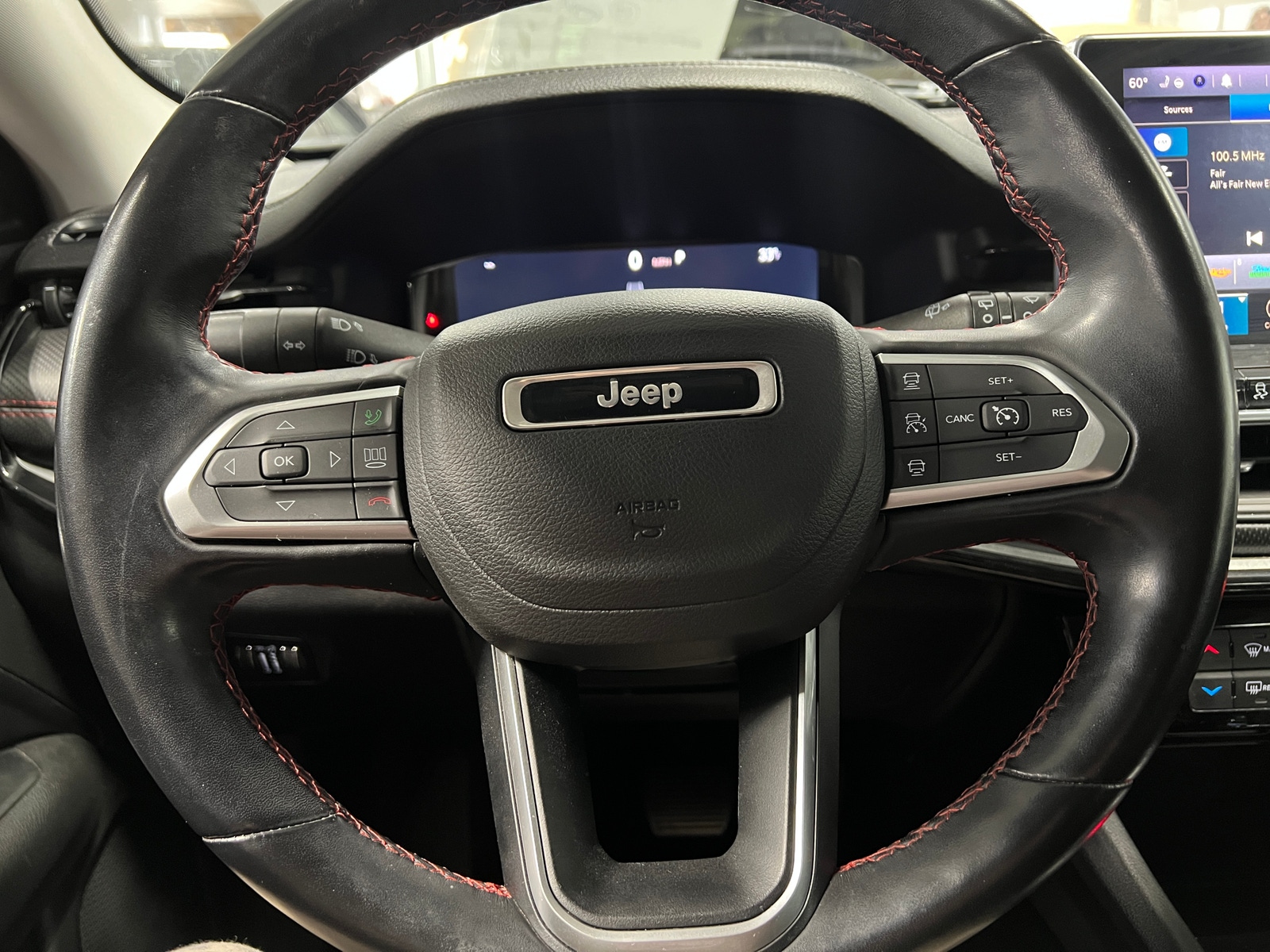 Thumbnail: 2022 Jeep Compass - 4