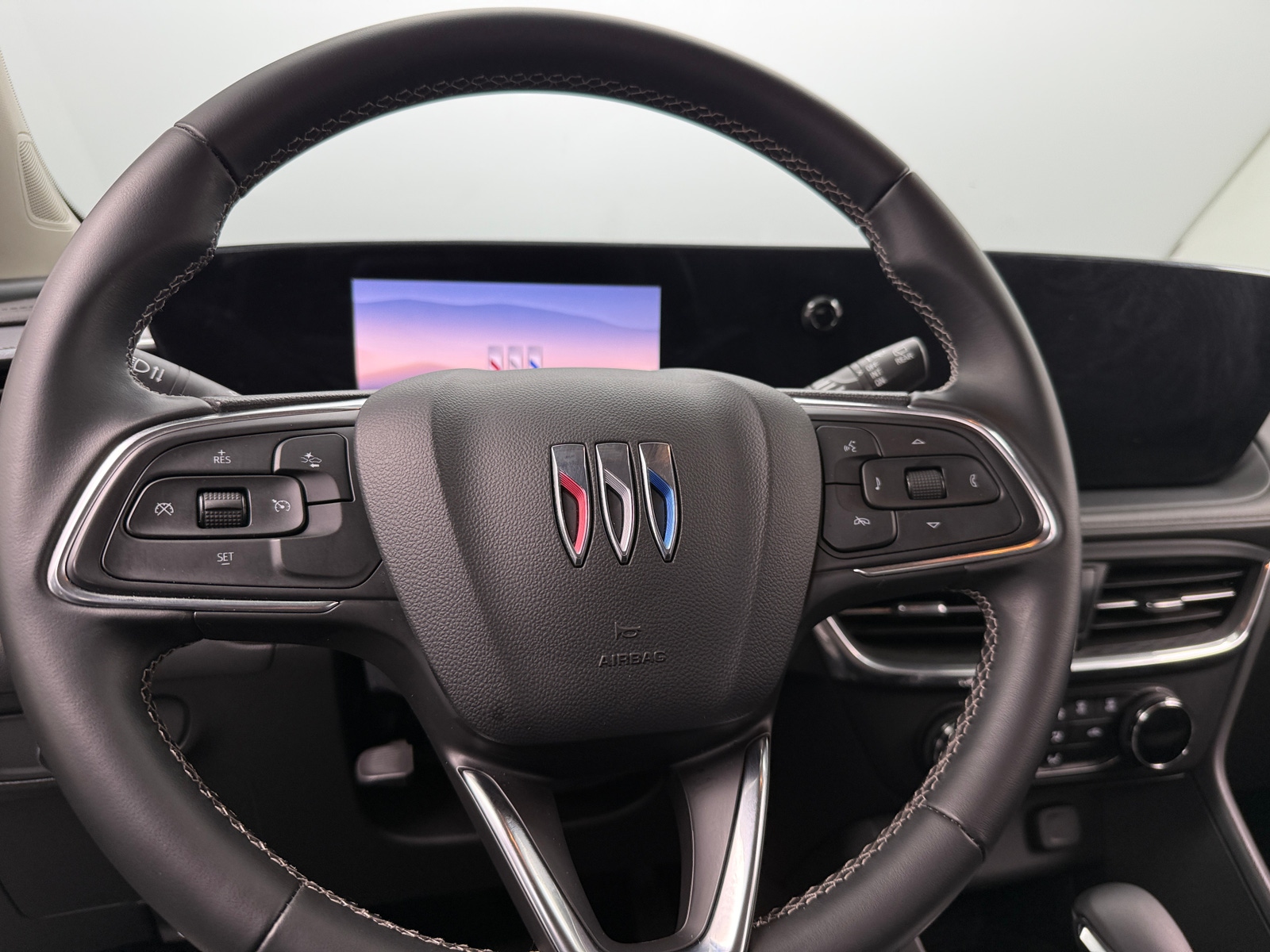 Thumbnail: 2025 Buick Encore GX - 4