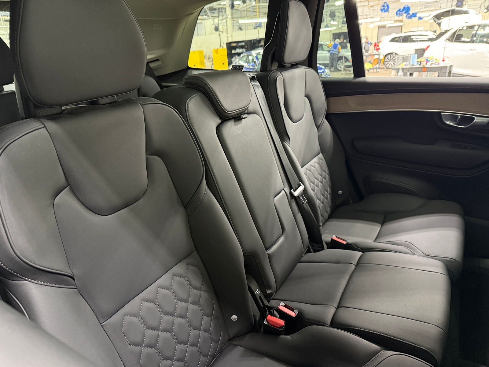 Thumbnail: 2025 Volvo XC90 - 5