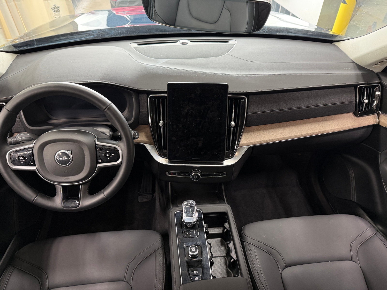 Thumbnail: 2025 Volvo XC90 - 2