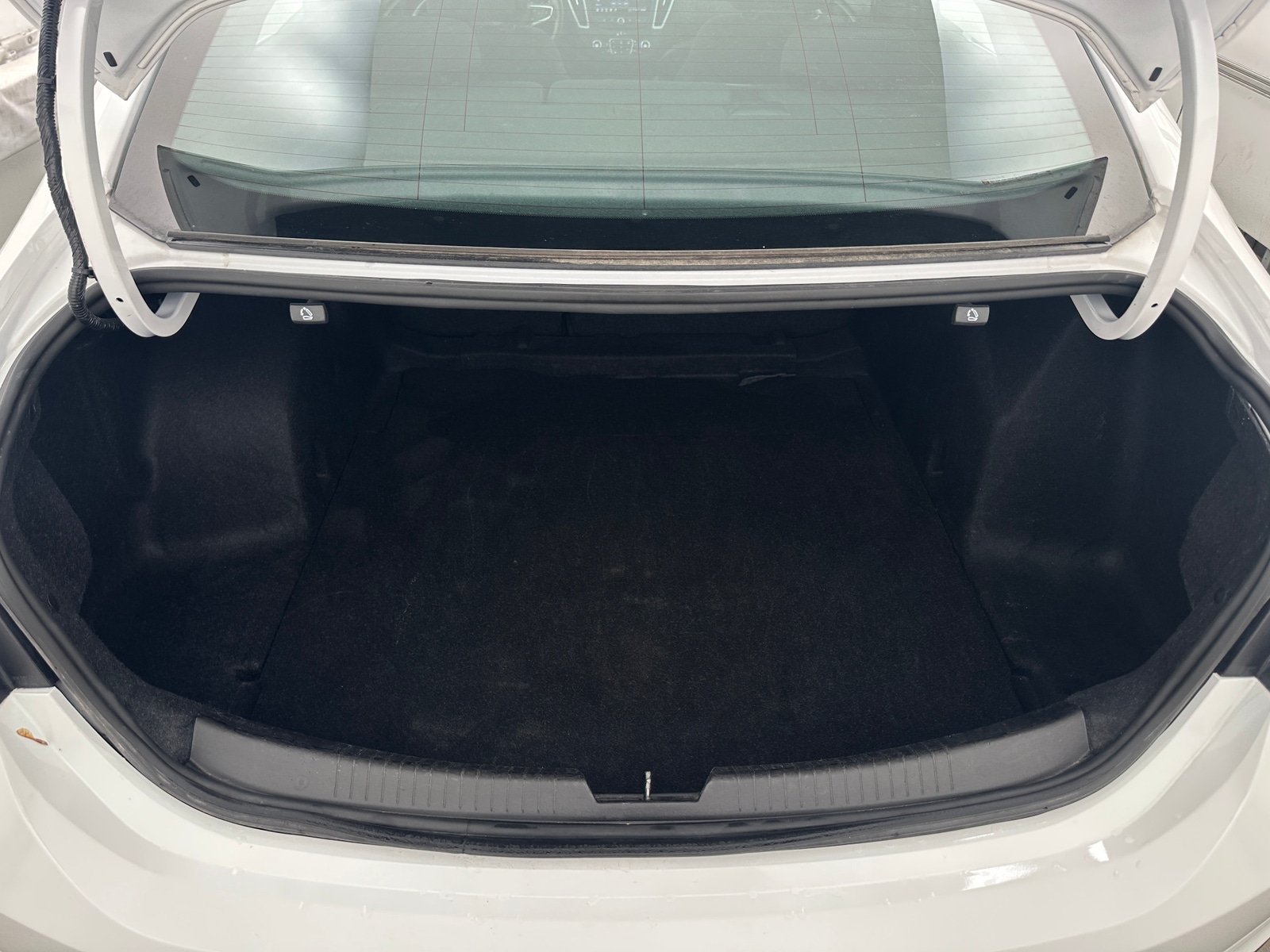 Thumbnail: 2023 Chevrolet Malibu - 7