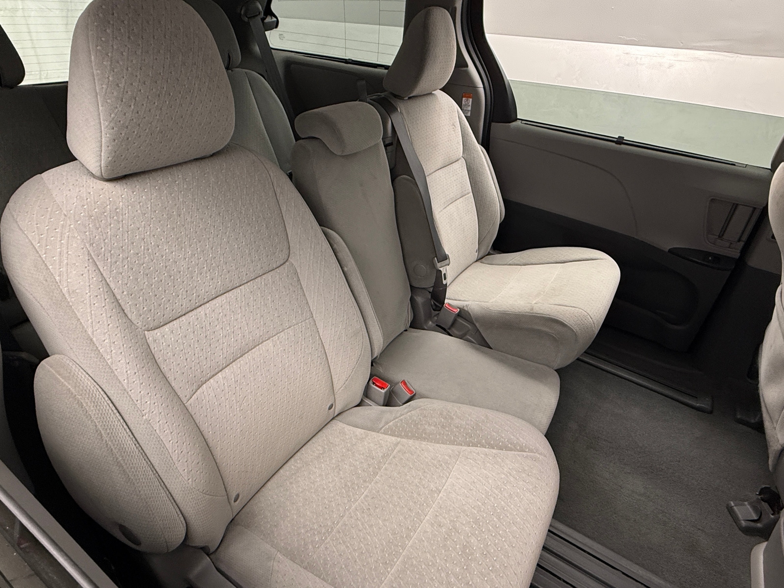 Thumbnail: 2020 Toyota Sienna - 6