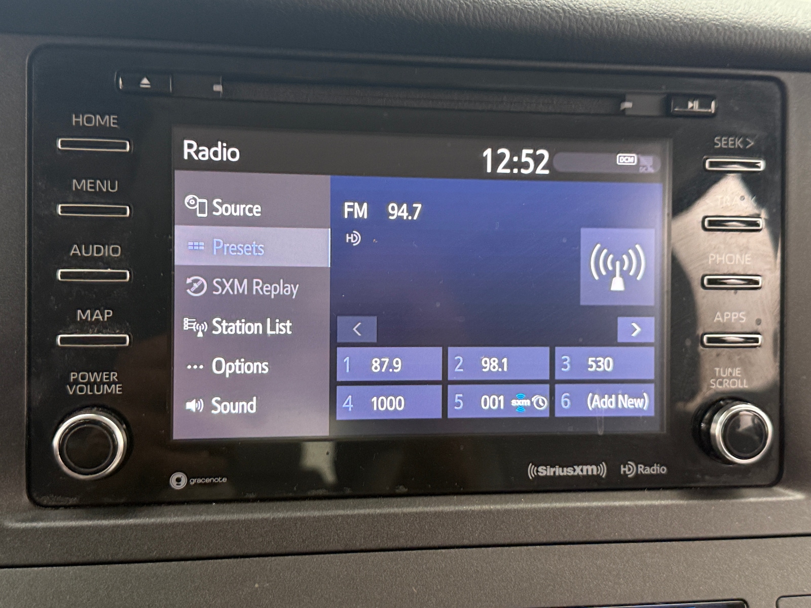 Thumbnail: 2020 Toyota Sienna - 4