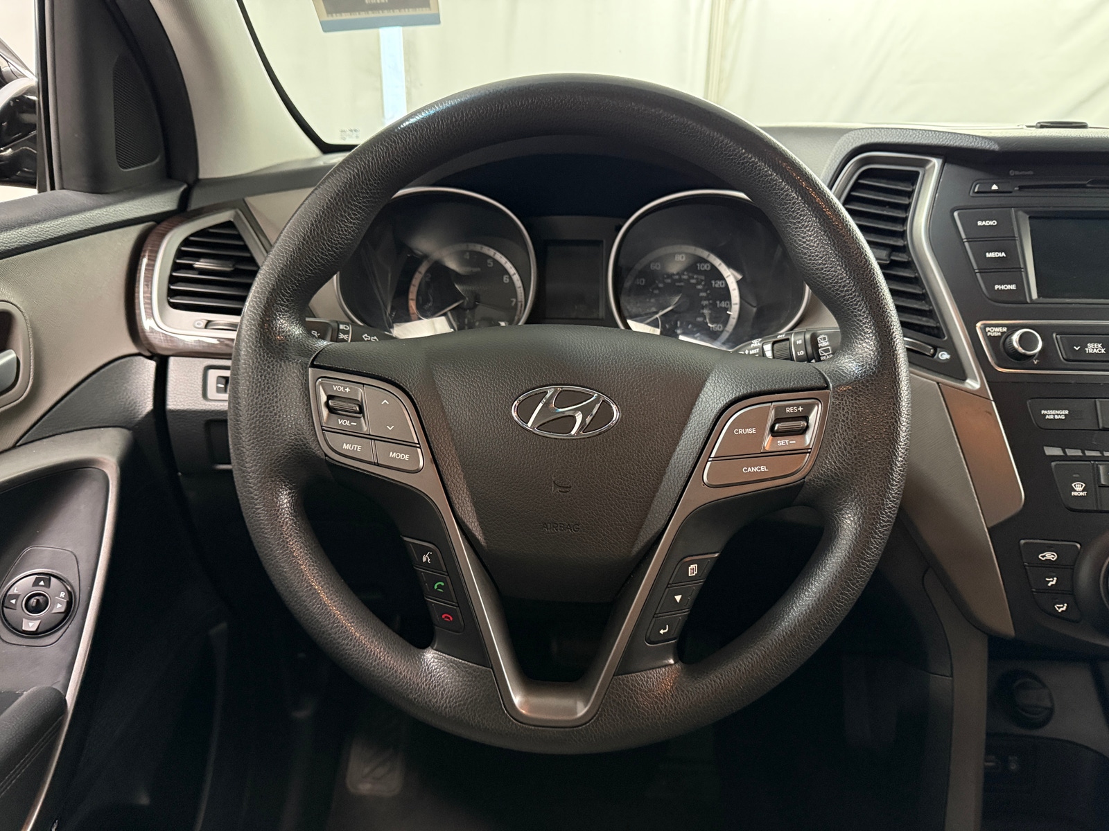 Thumbnail: 2018 Hyundai Santa Fe - 5