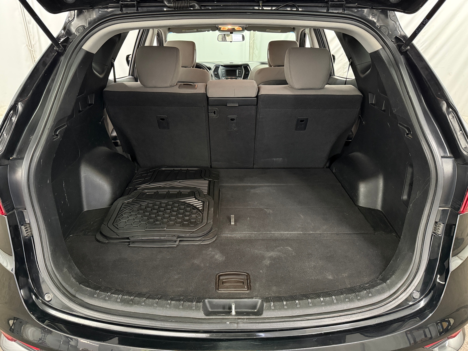 Thumbnail: 2018 Hyundai Santa Fe - 7