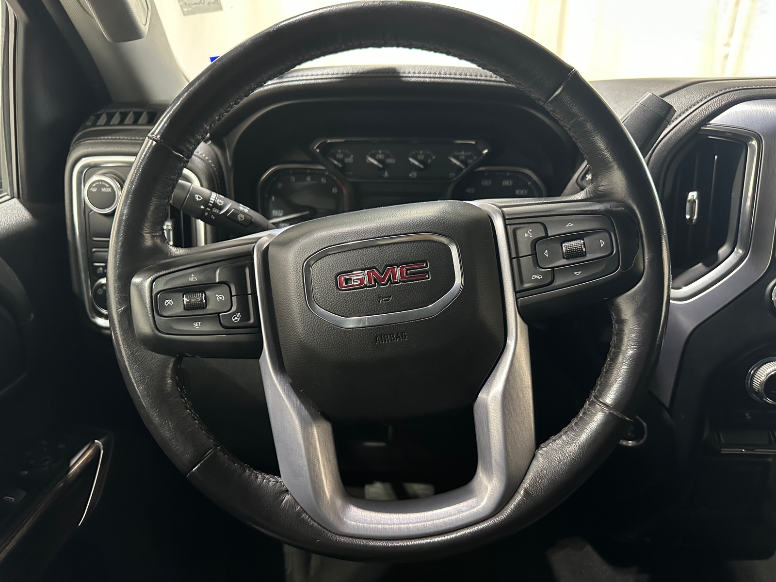 Thumbnail: 2020 GMC Sierra 1500 - 5