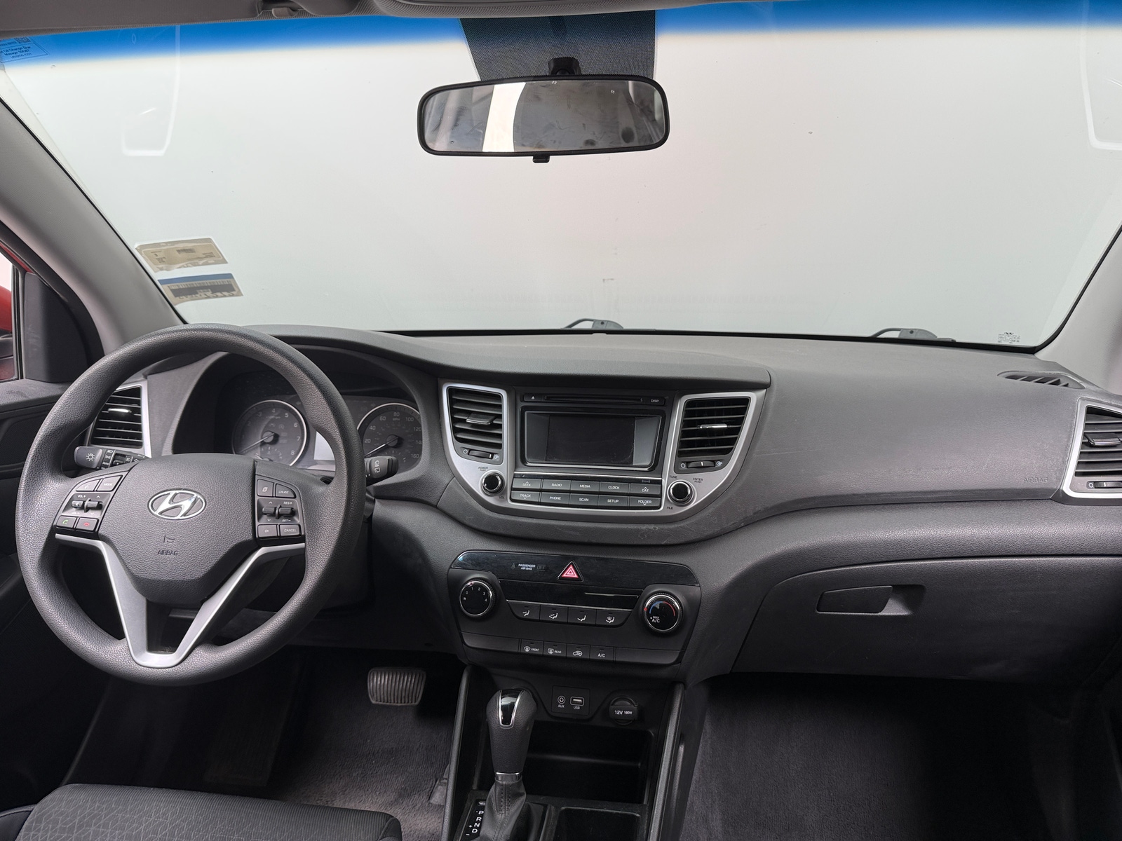 Thumbnail: 2016 Hyundai Tucson - 3