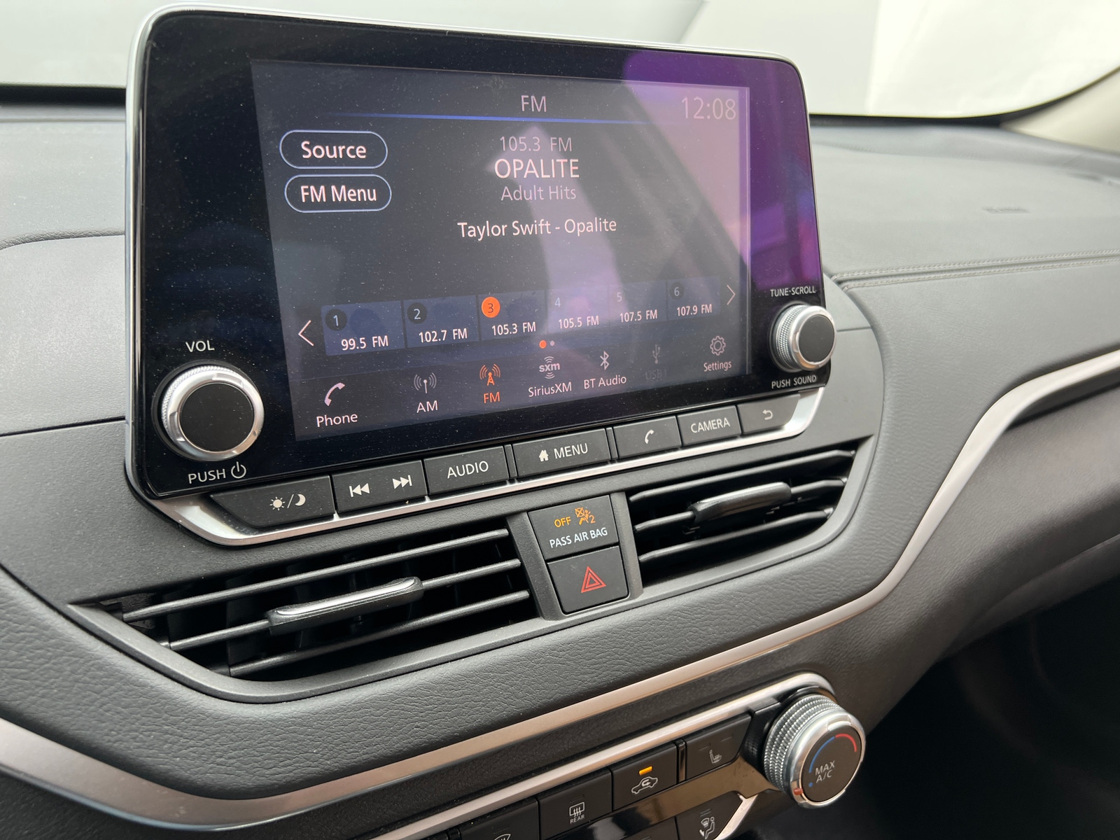 Thumbnail: 2021 Nissan Altima - 4