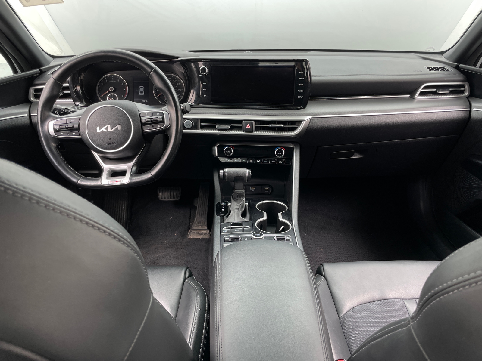 Thumbnail: 2022 Kia K5 - 3