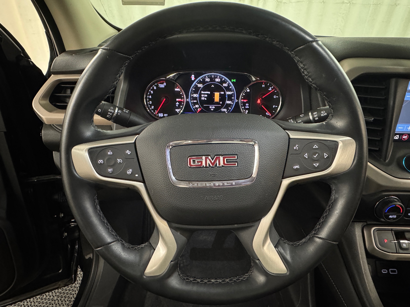 Thumbnail: 2023 GMC Acadia - 4