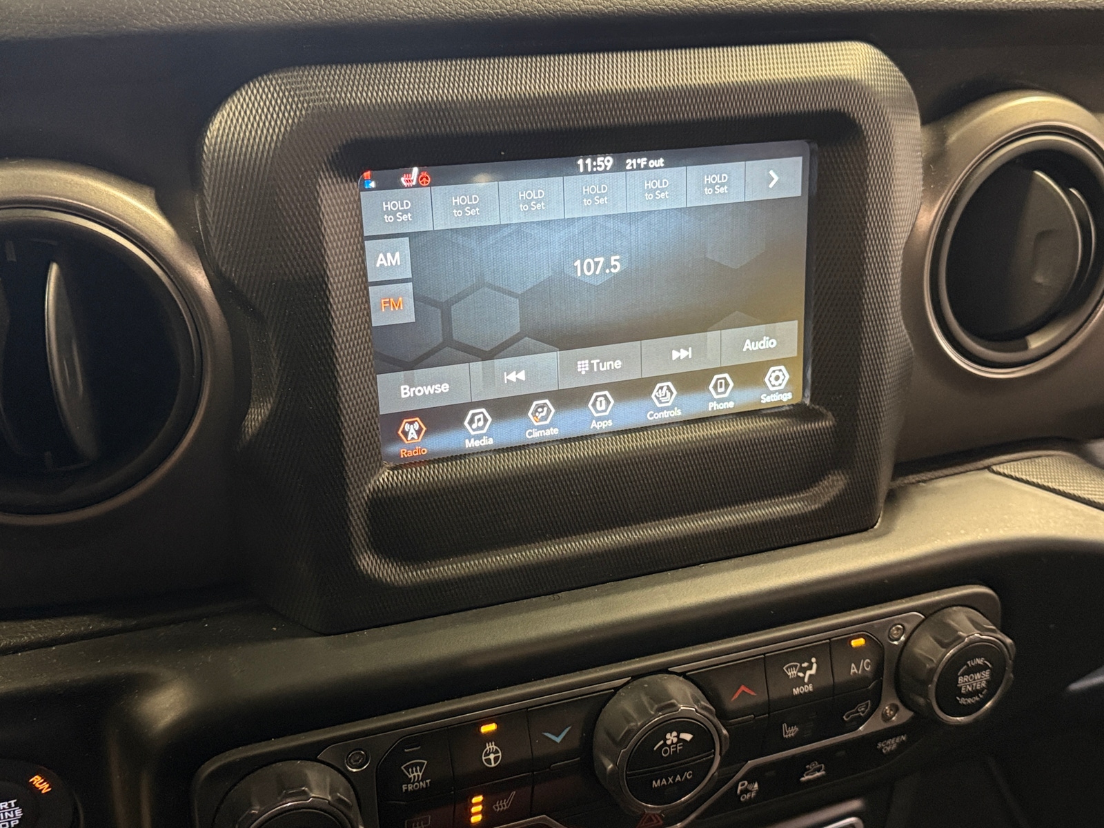 Thumbnail: 2022 Jeep Gladiator - 4