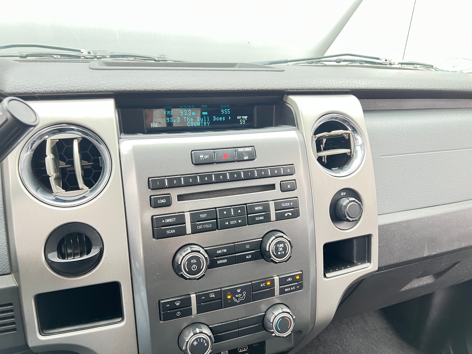 Thumbnail: 2012 Ford Econoline - 3