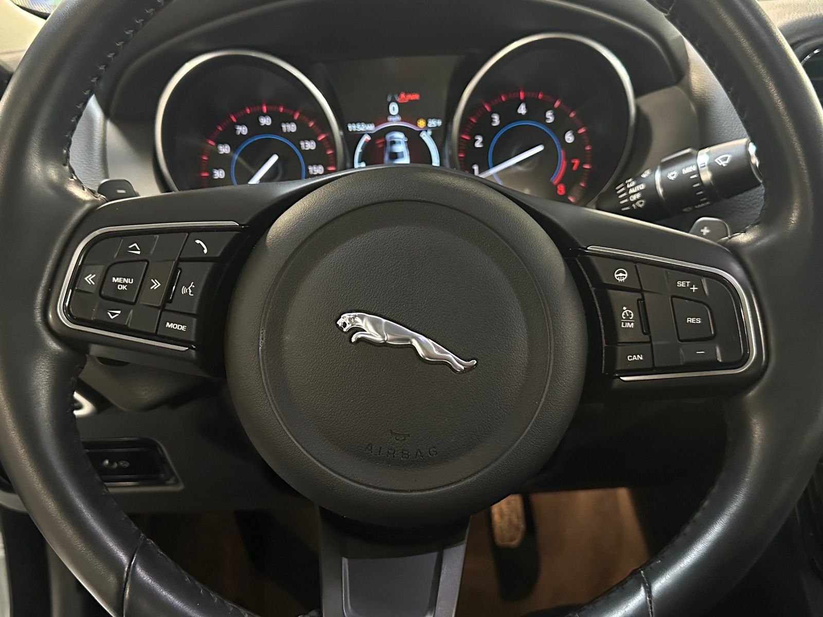 Thumbnail: 2018 Jaguar XE - 5