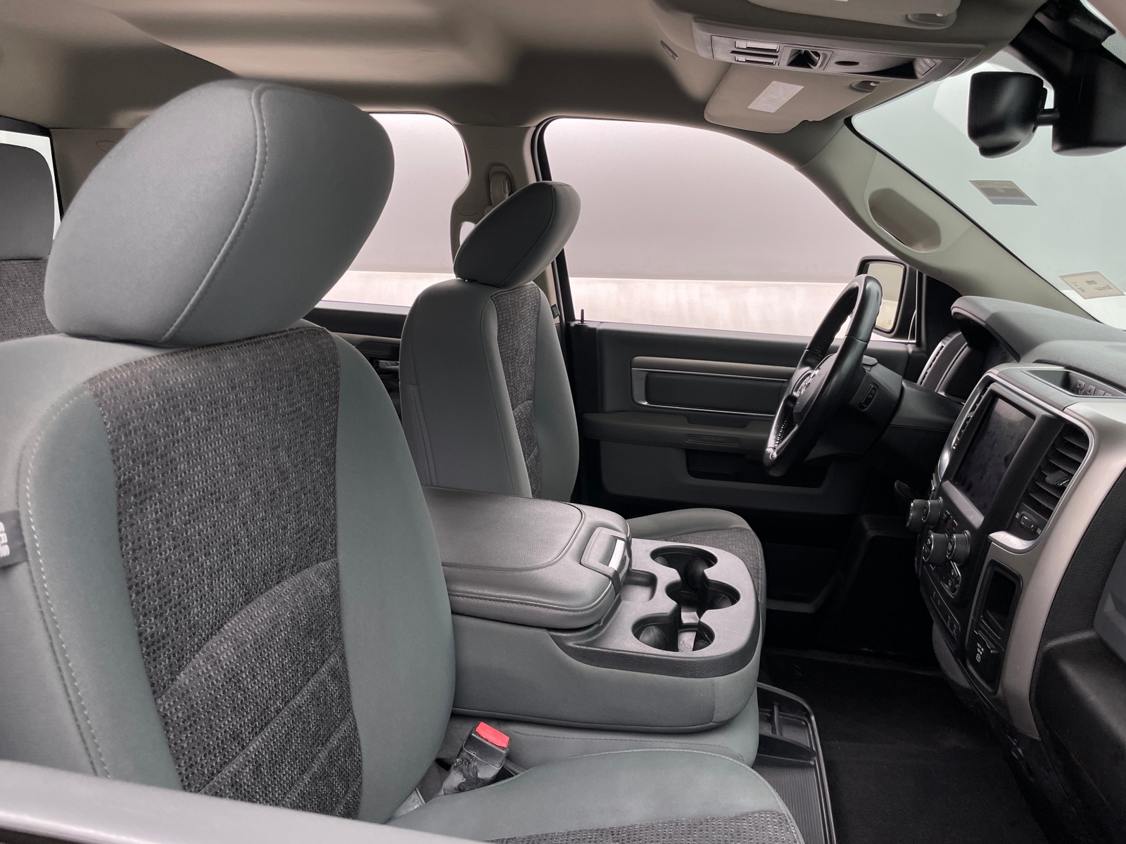 Thumbnail: 2019 RAM 1500 Classic - 2