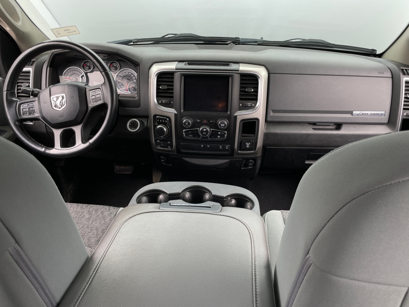 Thumbnail: 2019 RAM 1500 Classic - 3