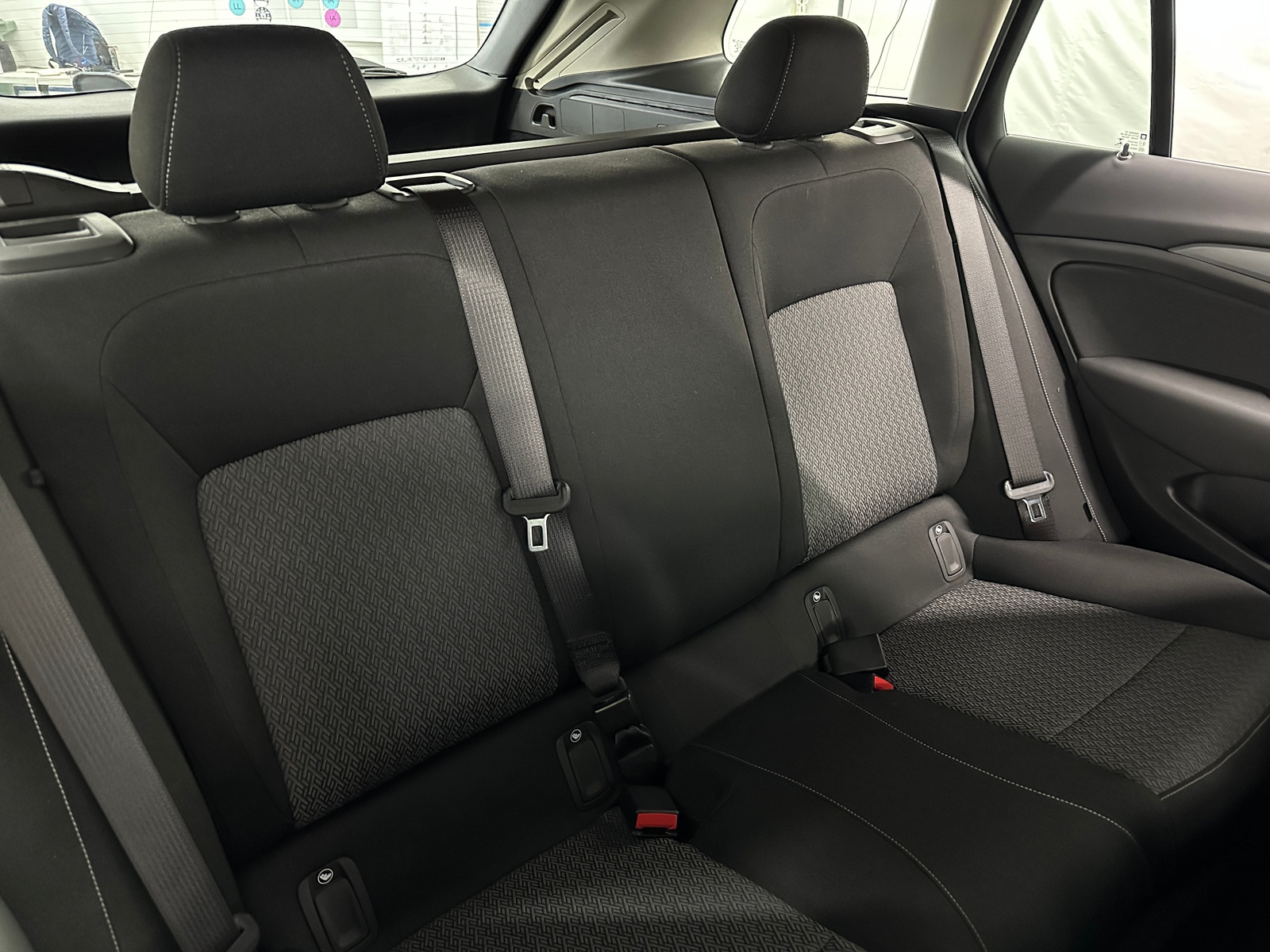 Thumbnail: 2018 Buick Regal - 6