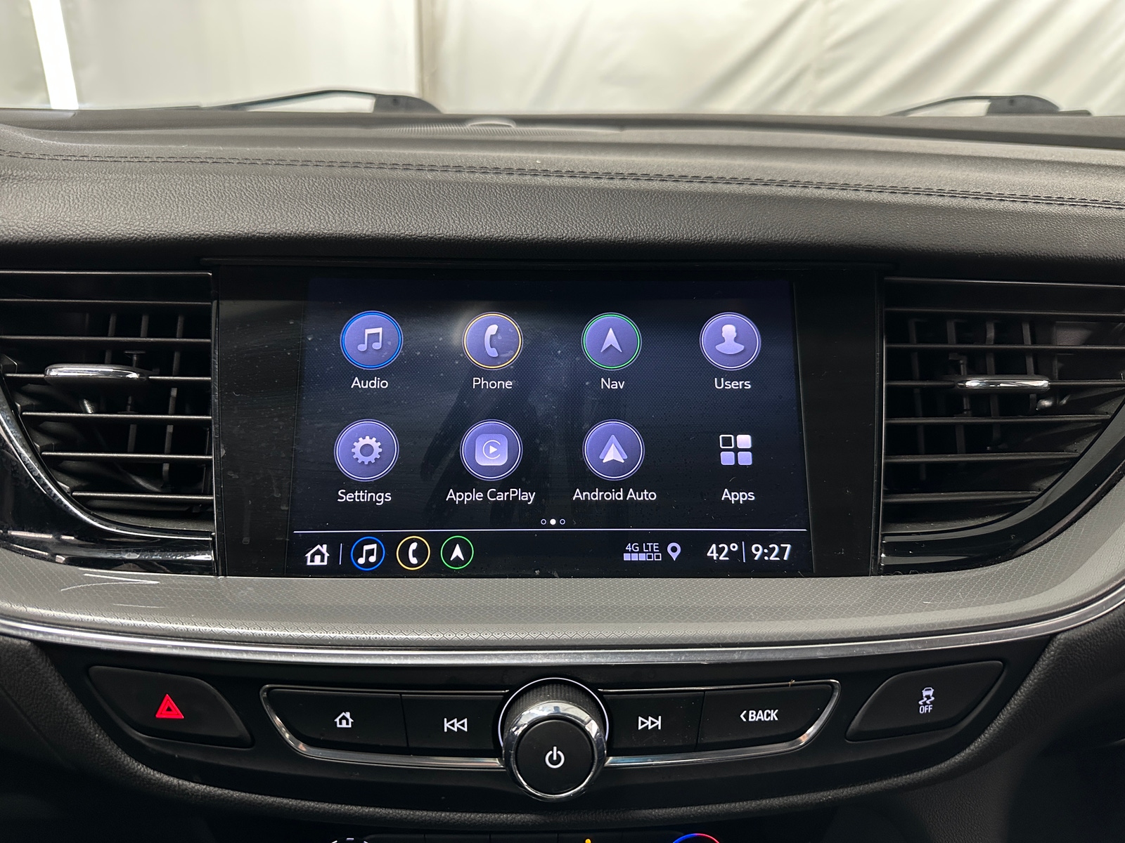 Thumbnail: 2018 Buick Regal - 4