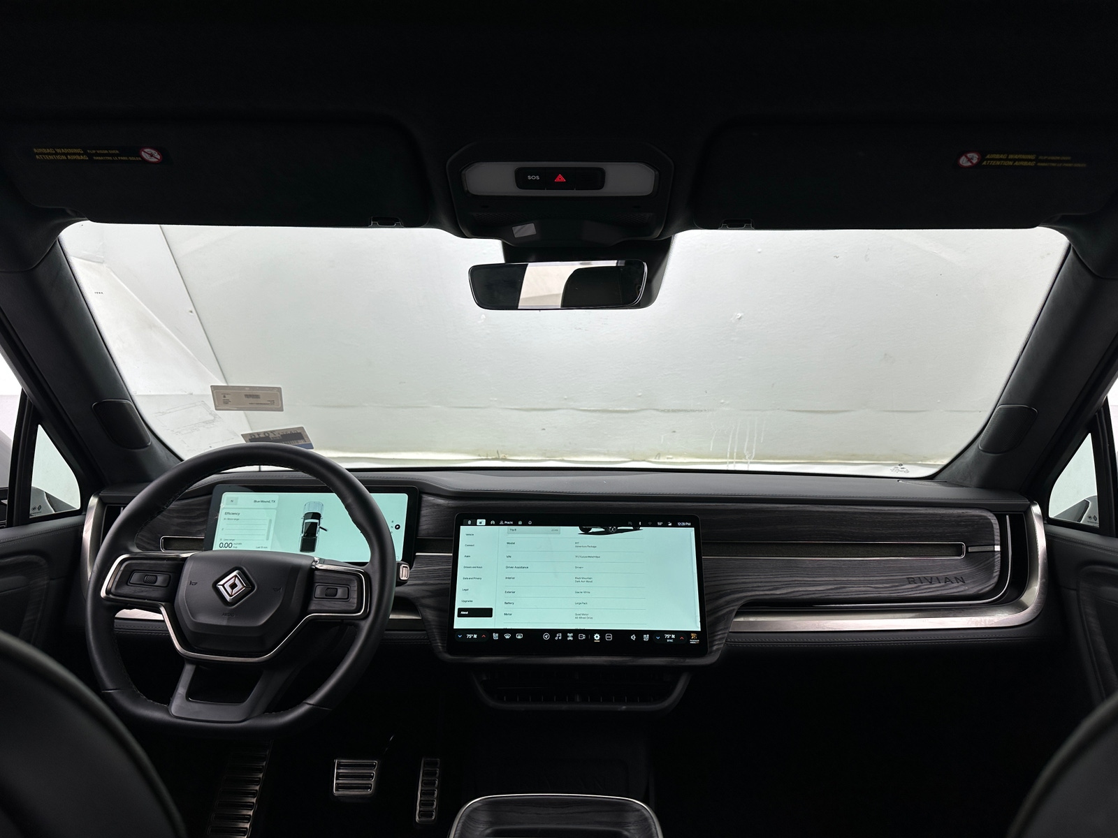 Thumbnail: 2022 Rivian R1T - 2