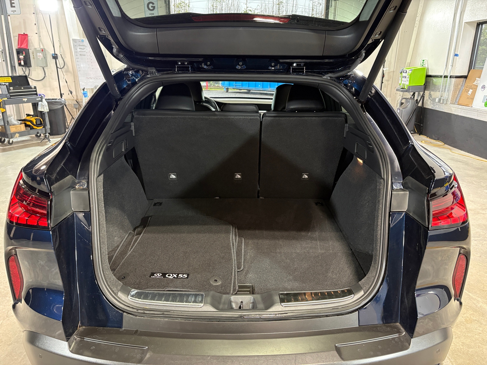 Thumbnail: 2025 INFINITI QX55 - 6