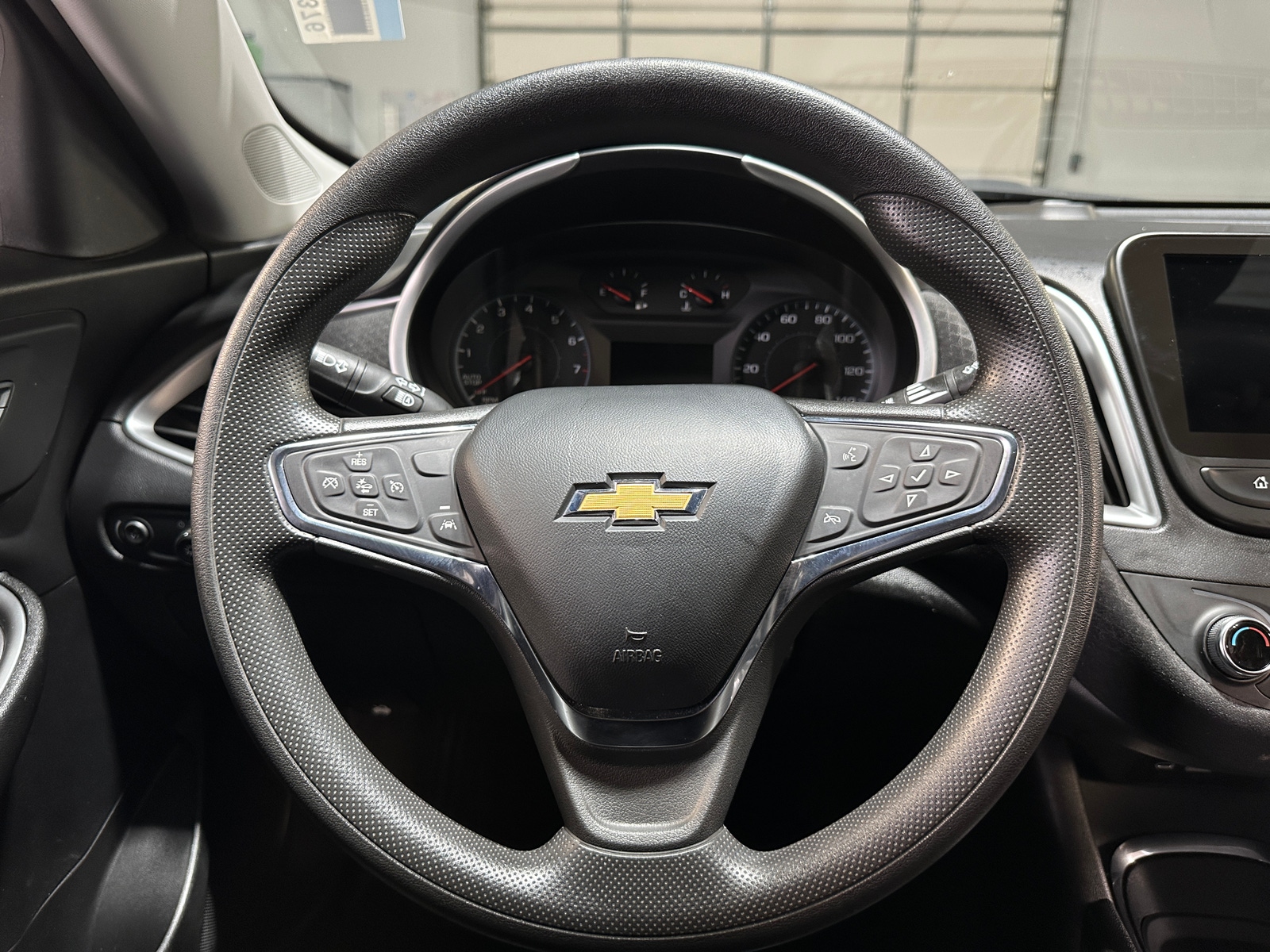 Thumbnail: 2023 Chevrolet Malibu - 5