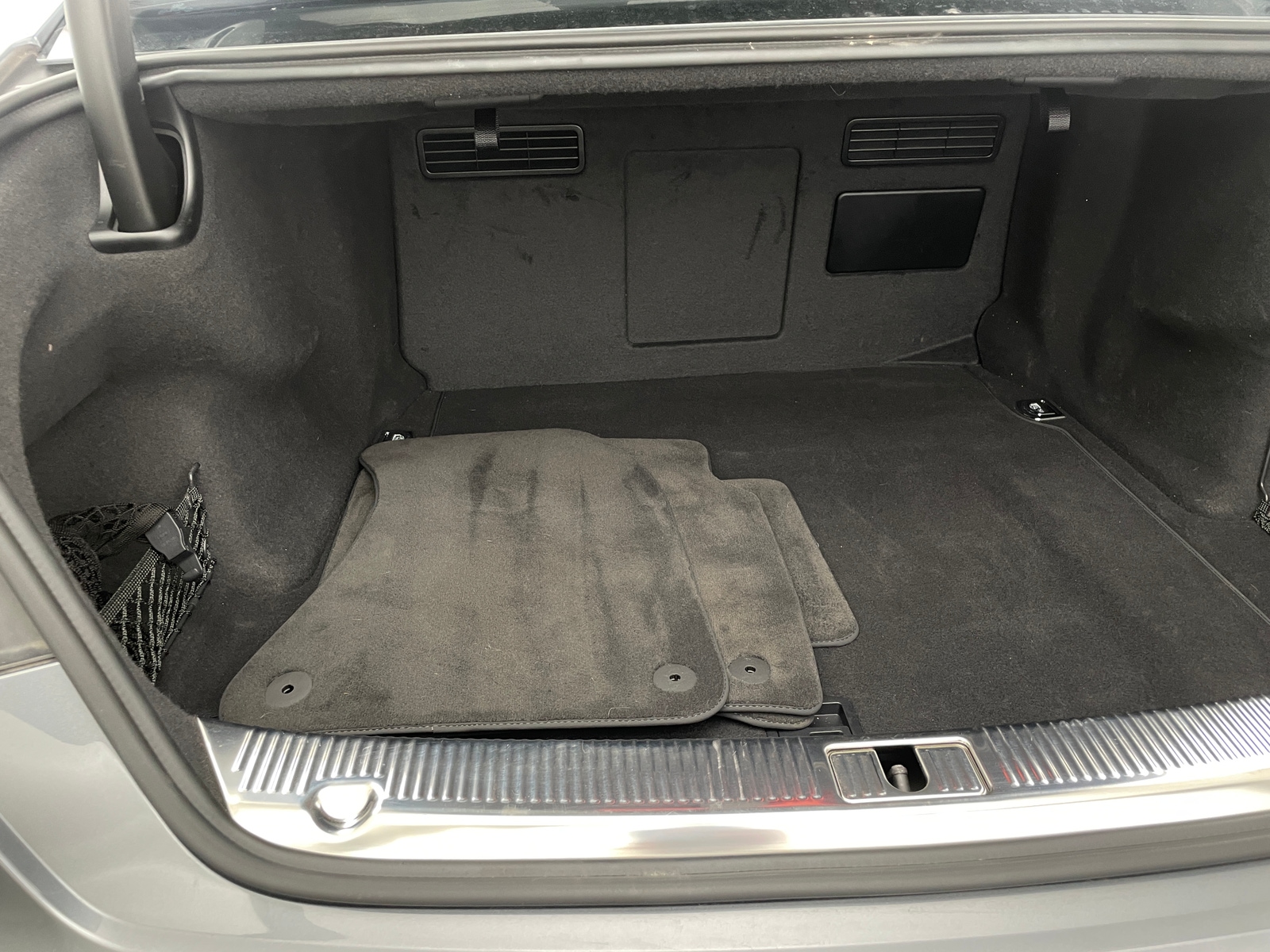 Thumbnail: 2015 Audi A8 - 6