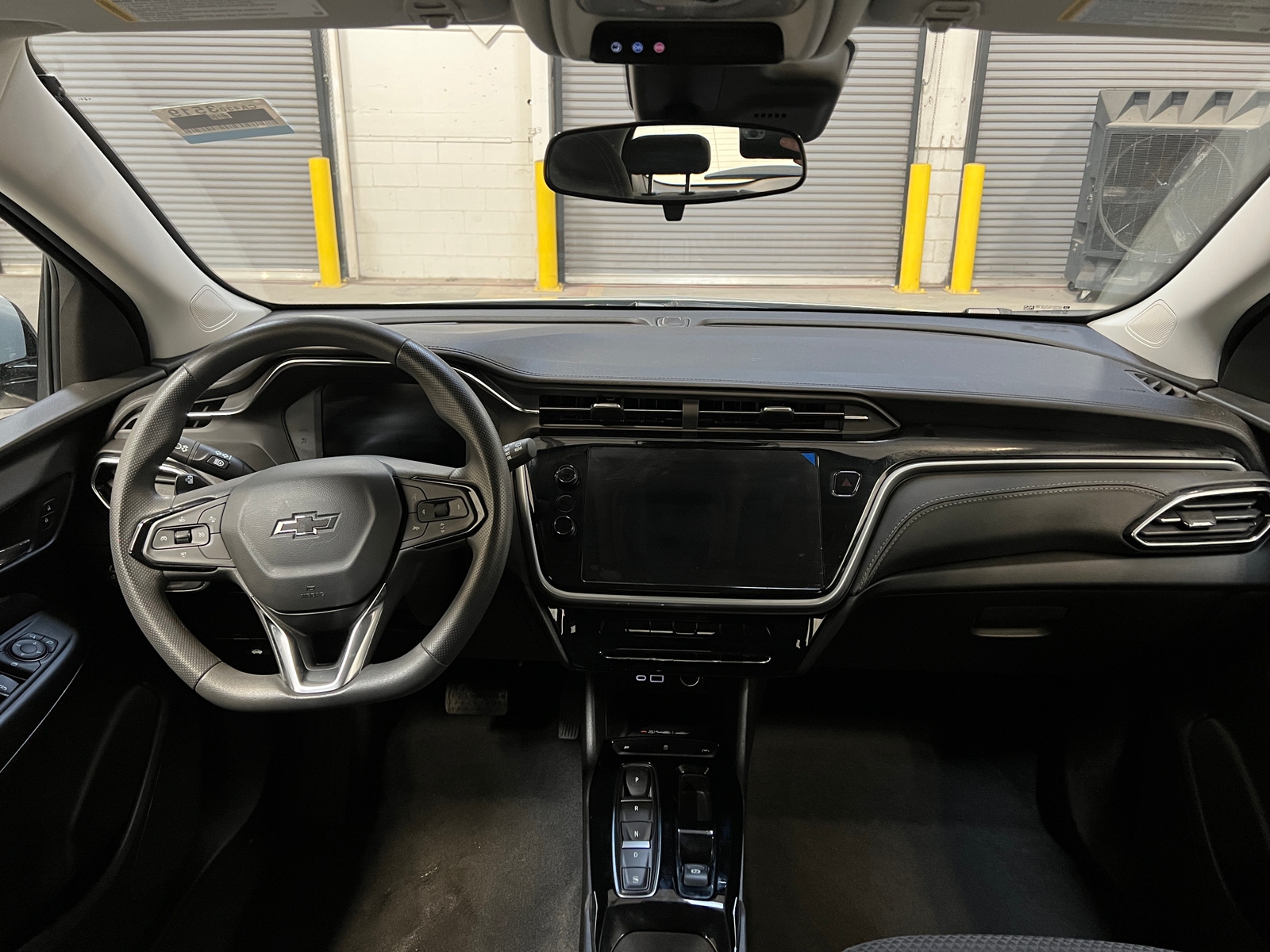 Thumbnail: 2023 Chevrolet Bolt EUV - 3