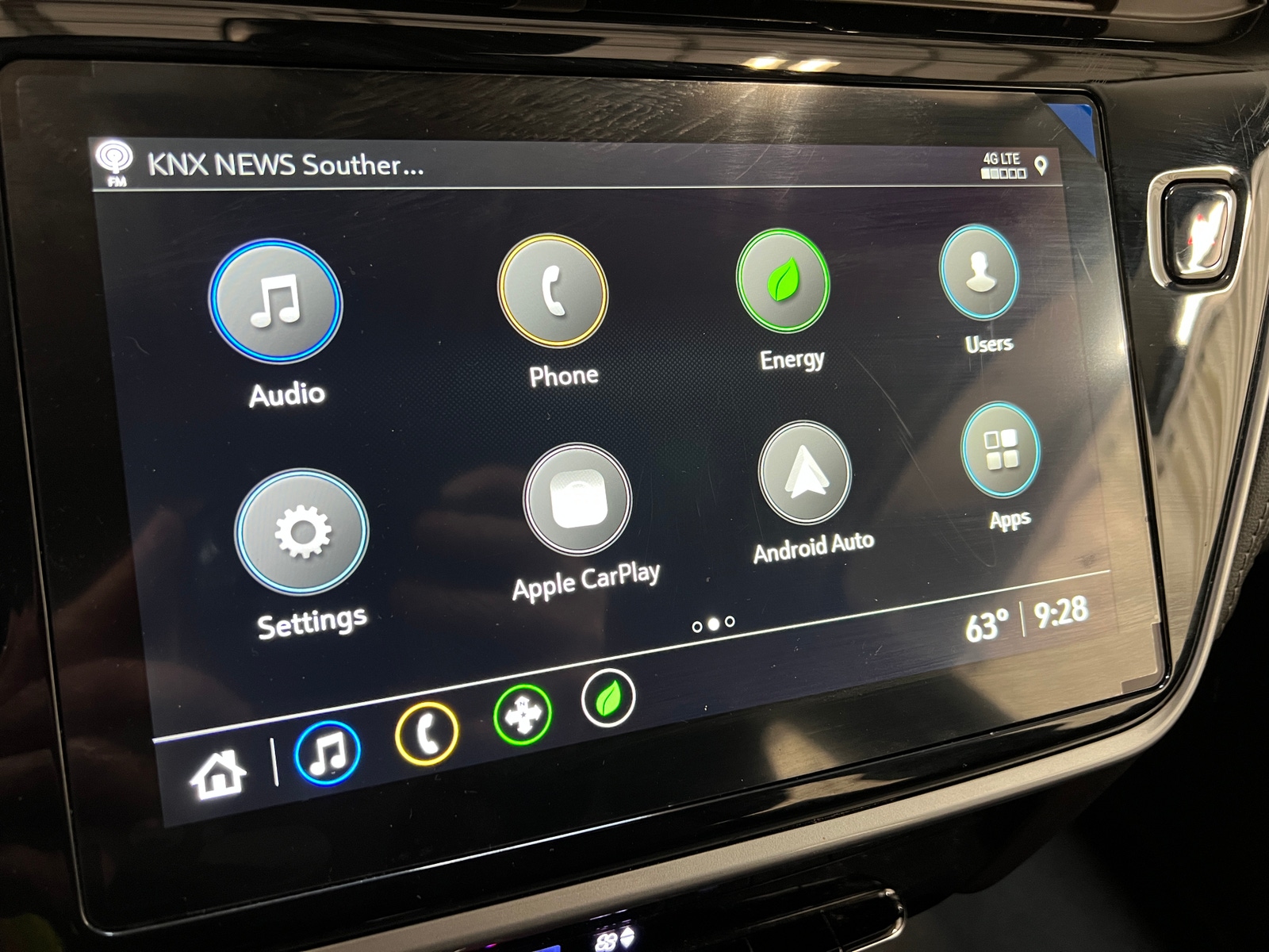 Thumbnail: 2023 Chevrolet Bolt EUV - 4