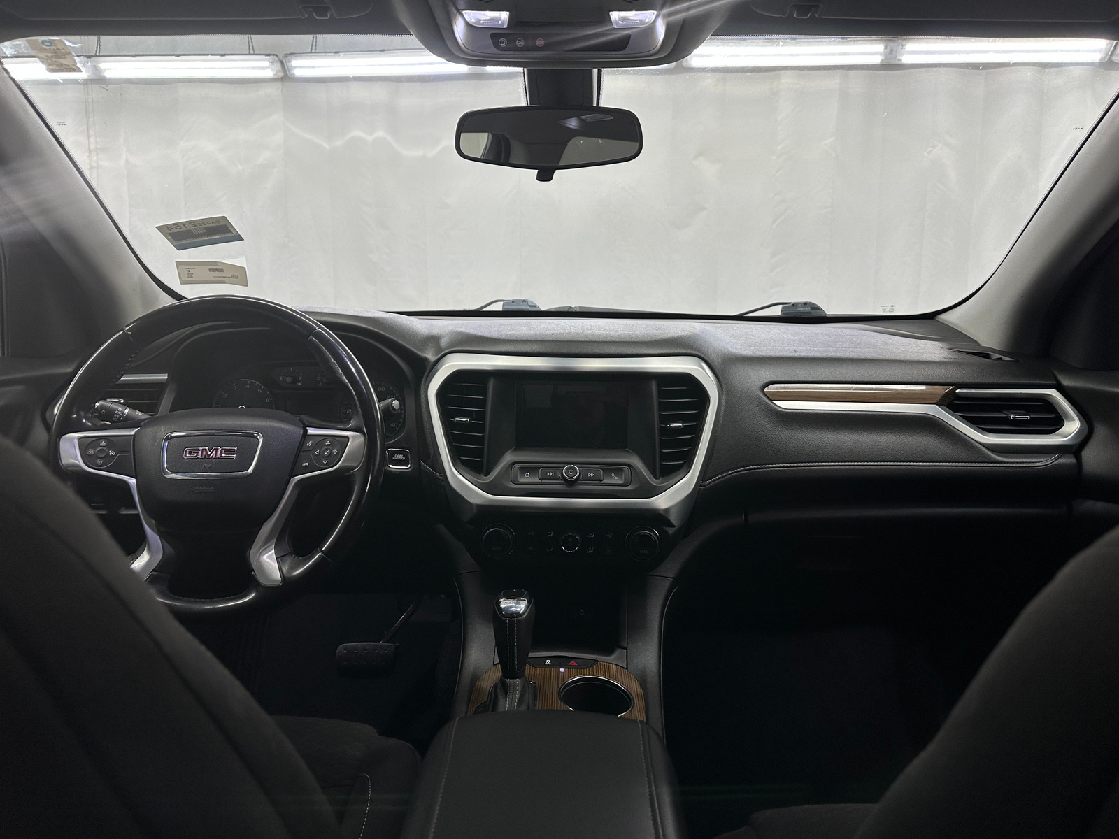 Thumbnail: 2018 GMC Acadia - 3