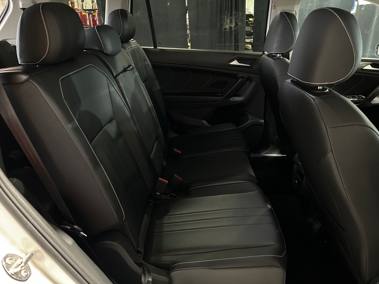 Thumbnail: 2024 Volkswagen Tiguan - 5