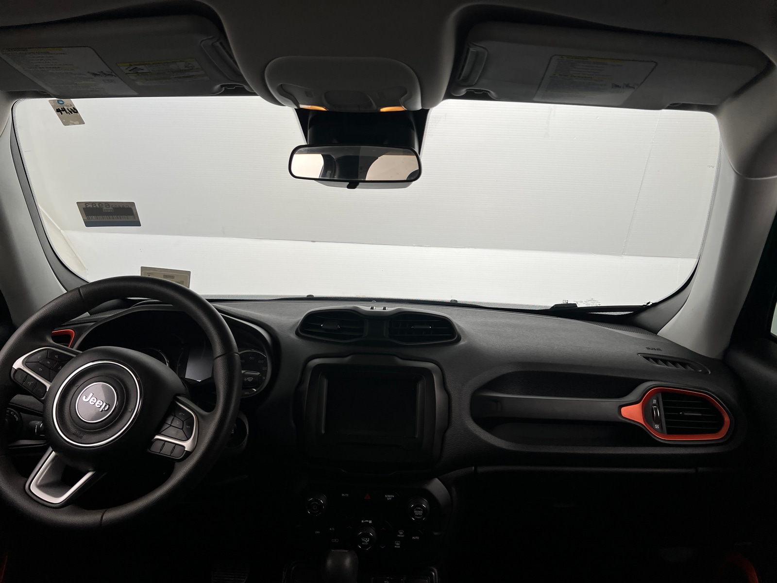 Thumbnail: 2019 Jeep Renegade - 3