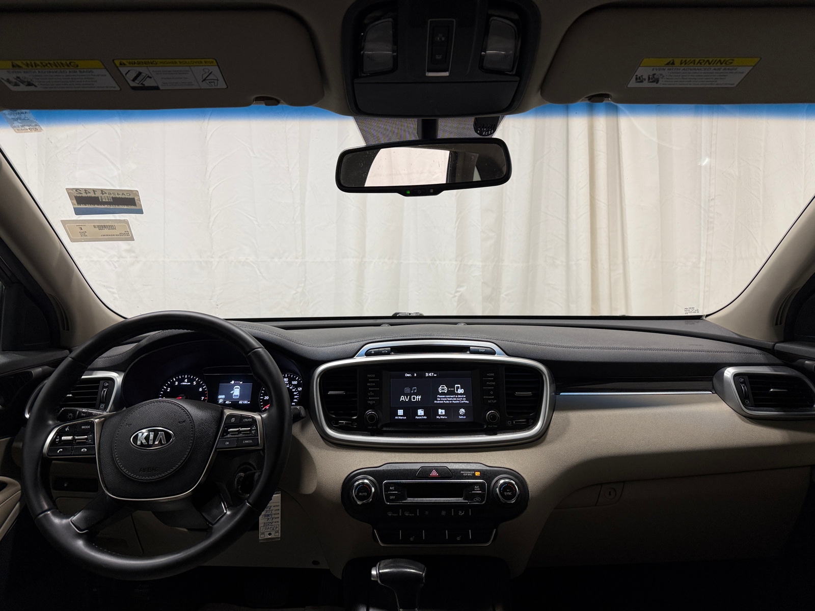 Thumbnail: 2019 Kia Sorento - 3