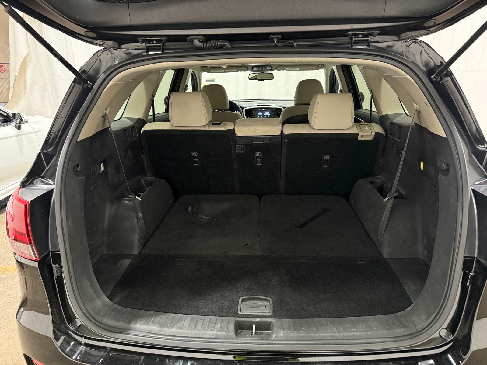 Thumbnail: 2019 Kia Sorento - 7