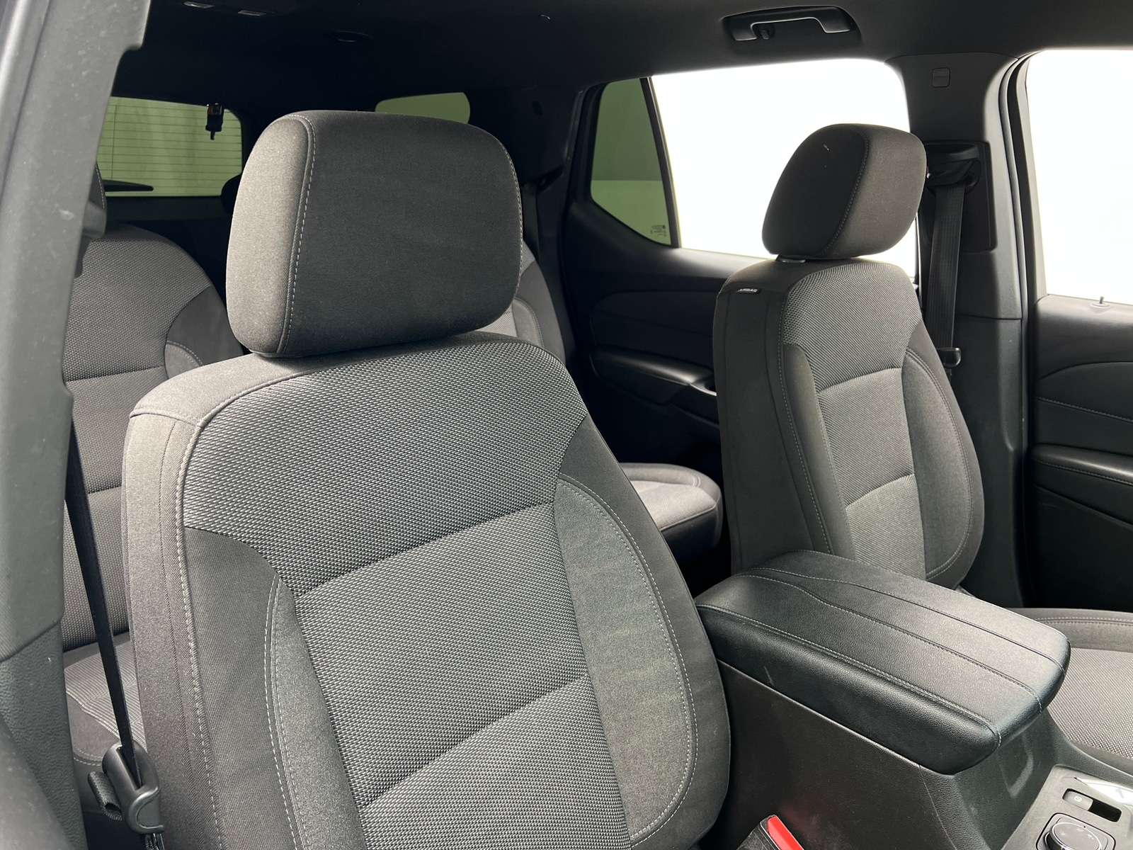 Thumbnail: 2022 Chevrolet Traverse - 2