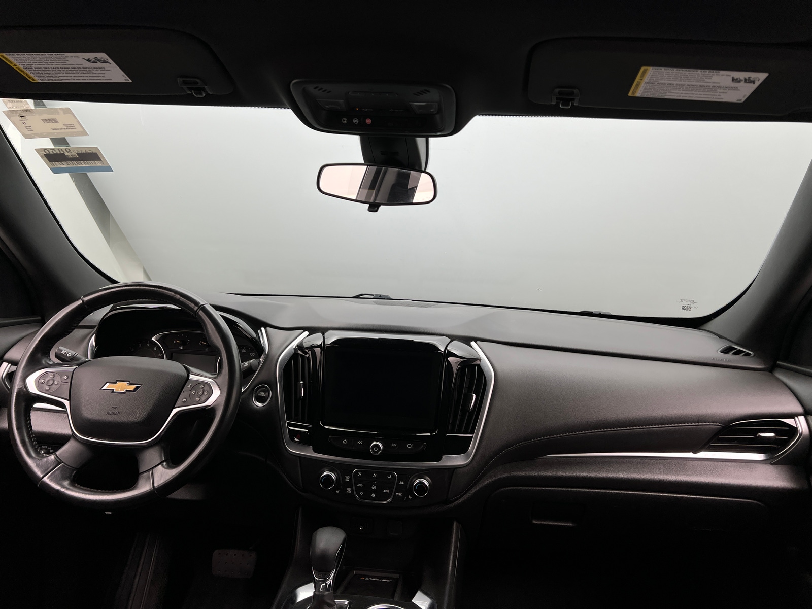 Thumbnail: 2022 Chevrolet Traverse - 3