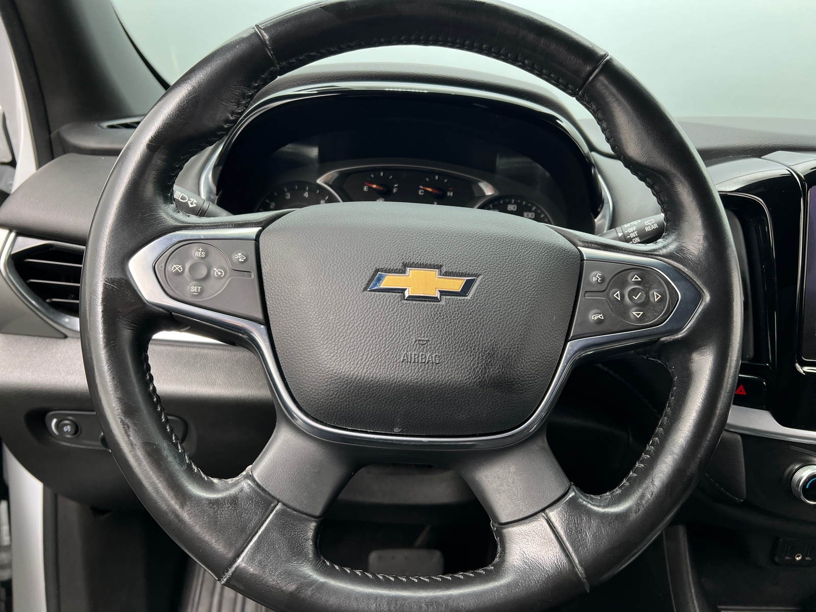 Thumbnail: 2022 Chevrolet Traverse - 5