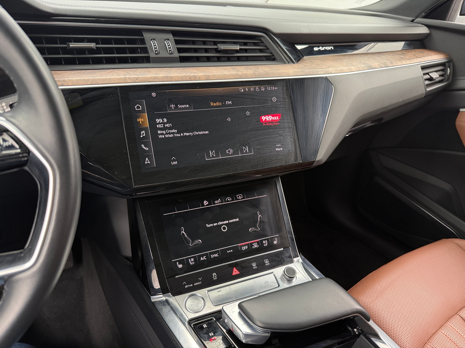 Thumbnail: 2019 Audi e-tron - 3