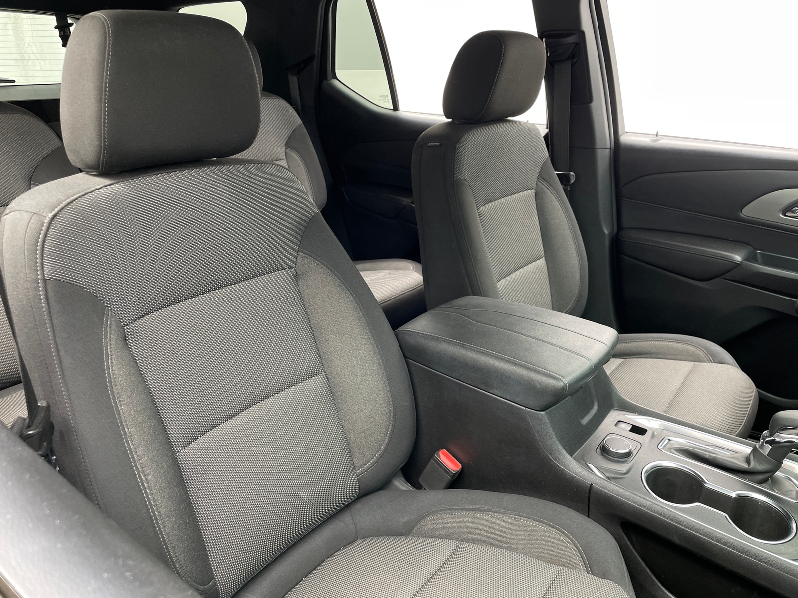 Thumbnail: 2022 Chevrolet Traverse - 2