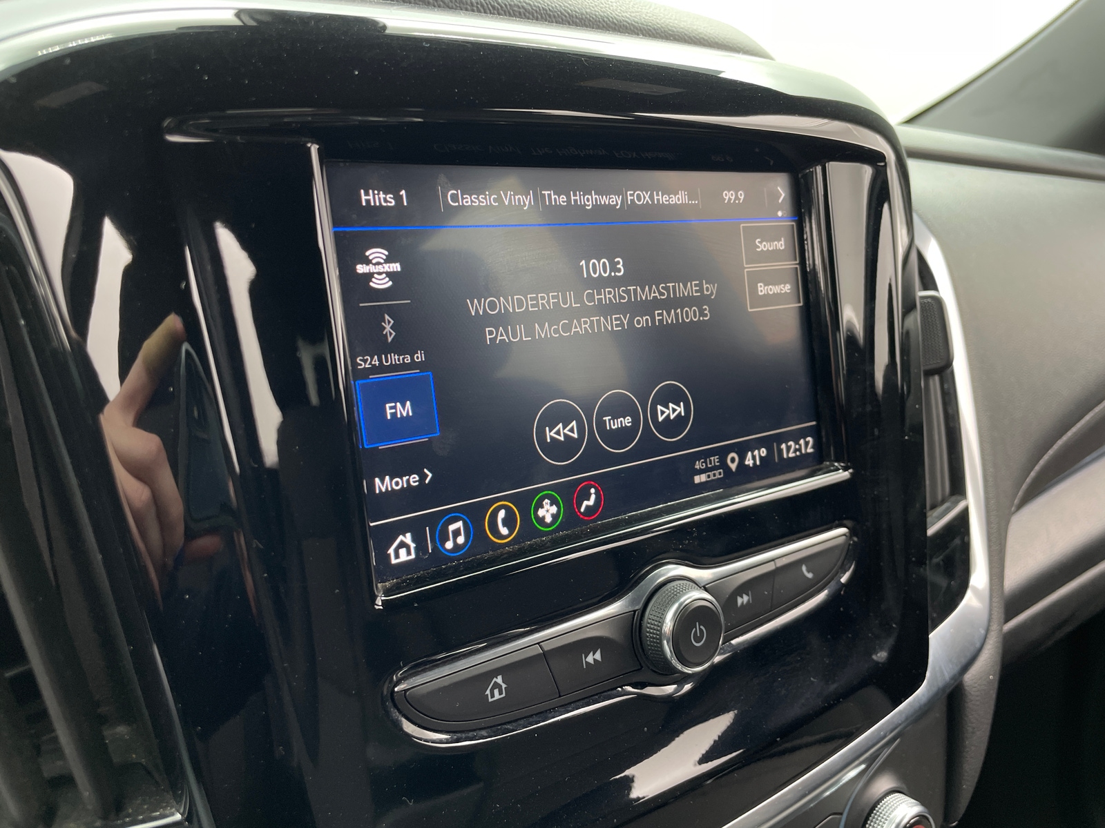 Thumbnail: 2022 Chevrolet Traverse - 4