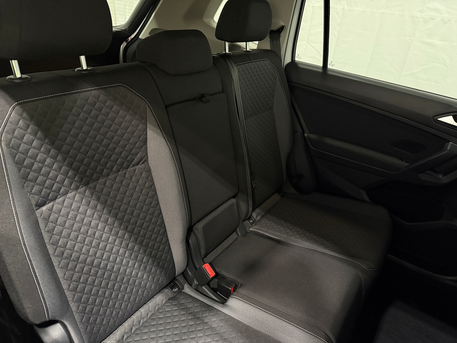 Thumbnail: 2021 Volkswagen Tiguan - 6