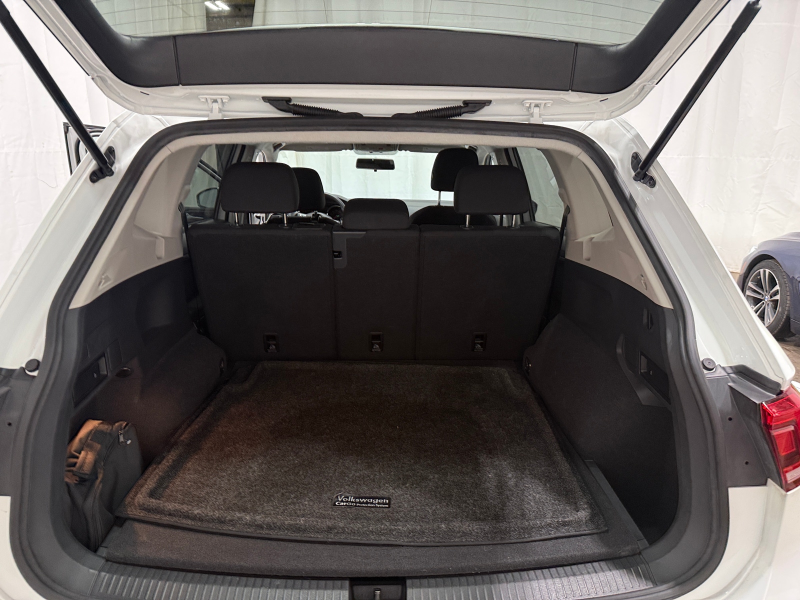 Thumbnail: 2021 Volkswagen Tiguan - 7