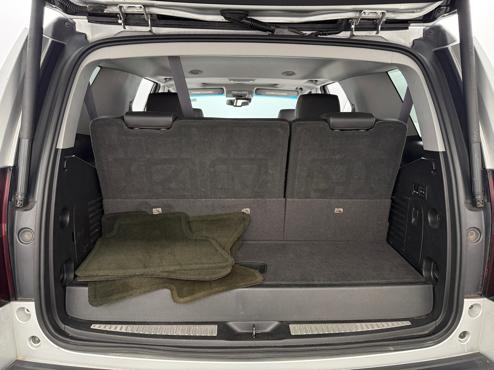 Thumbnail: 2016 Chevrolet Tahoe - 6