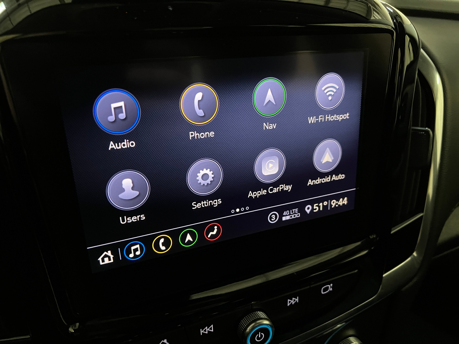 Thumbnail: 2020 Chevrolet Traverse - 3