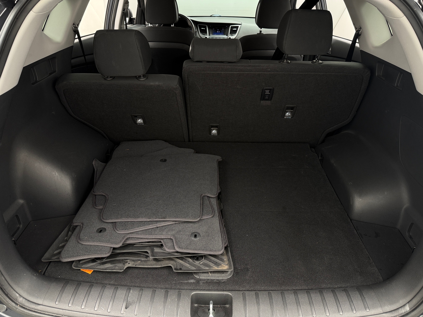 Thumbnail: 2017 Hyundai Tucson - 7