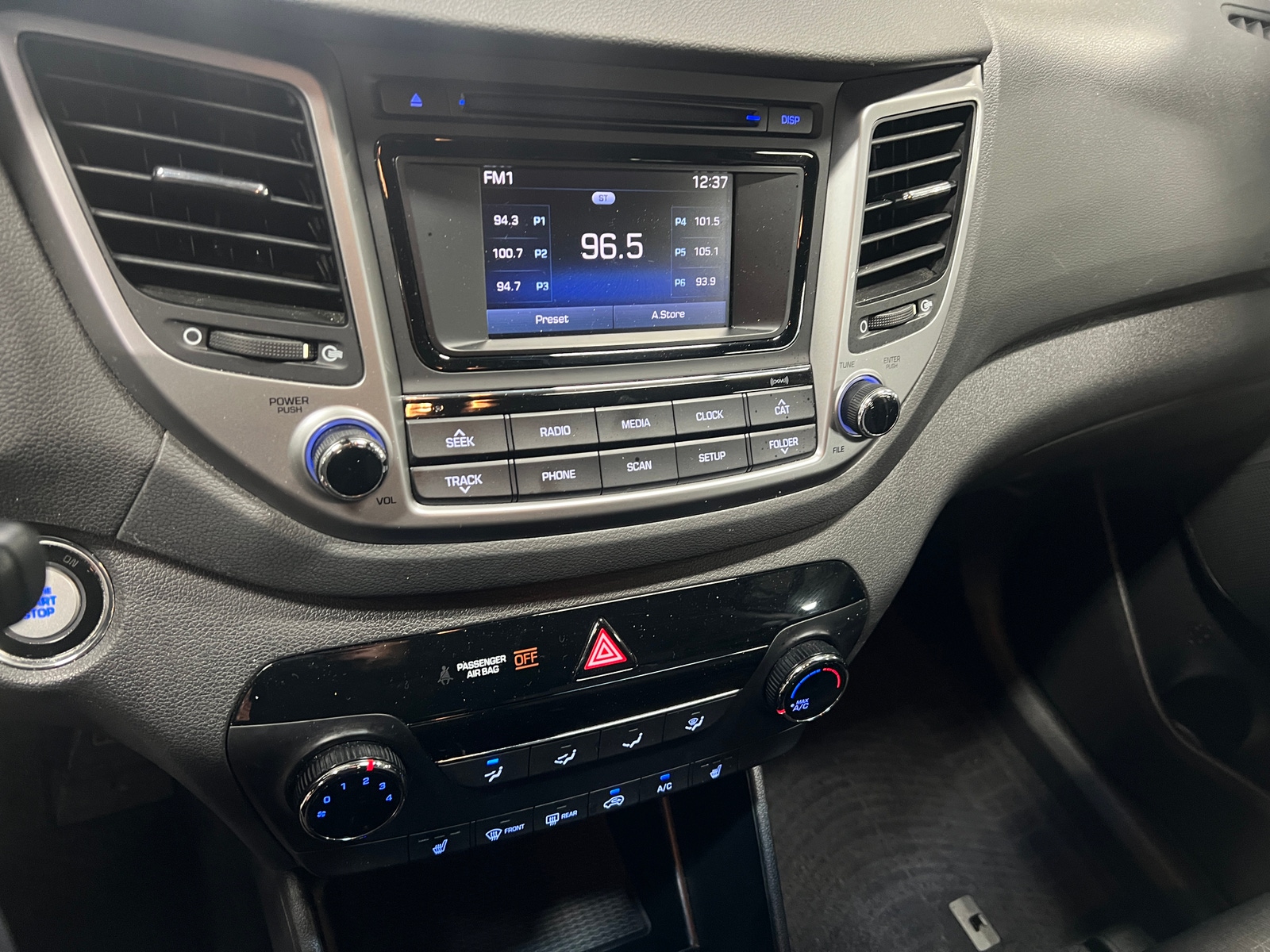 Thumbnail: 2017 Hyundai Tucson - 4