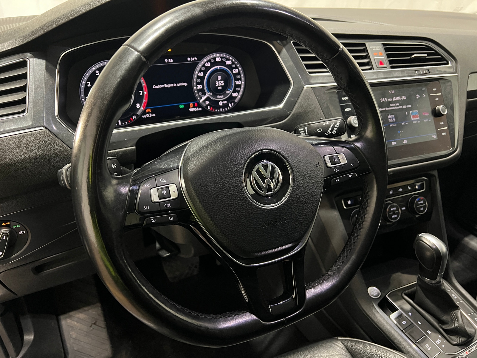 Thumbnail: 2018 Volkswagen Tiguan - 4